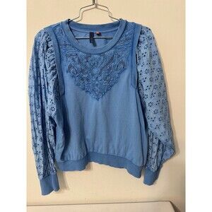 PILCRO ANTHROPOLOGIE BLUE SWEATSHIRT WITH EYELET SLEEVES small